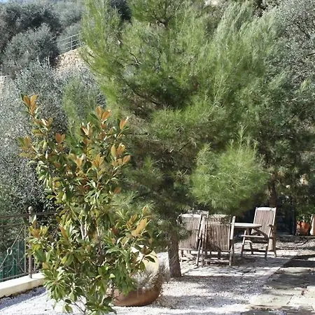 Lenivada Villa
